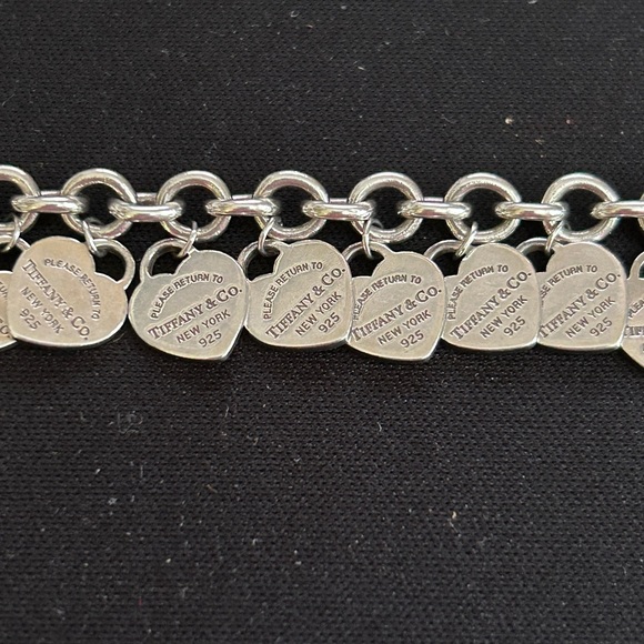 Tiffany & Co. Return to Tiffany Multi-Heart Tag Bracelet - Picture 3 of 15